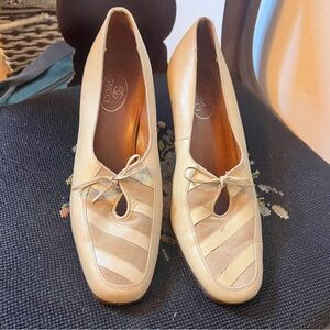 Gucci Vintage Size 8 Square Toe Cream Tan Leather Heels Mexico